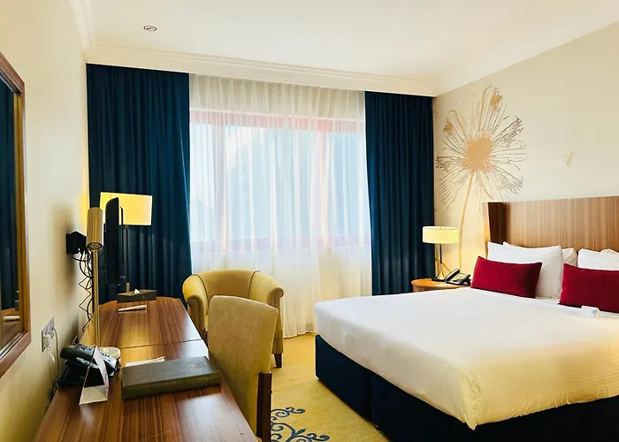 City Seasons Al Hamra Hotel
