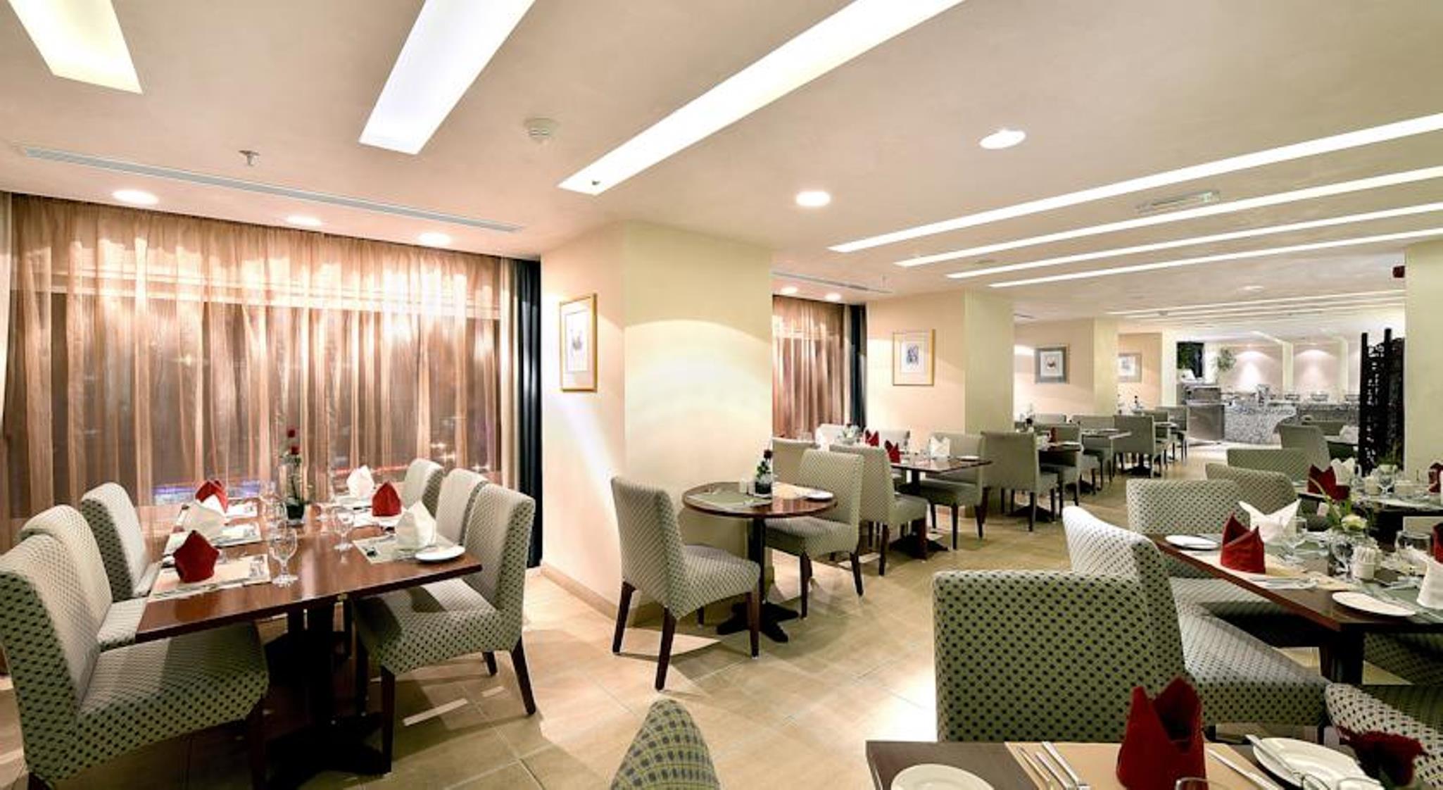 Seasons Al Hamra होटल Abu Dhabi
