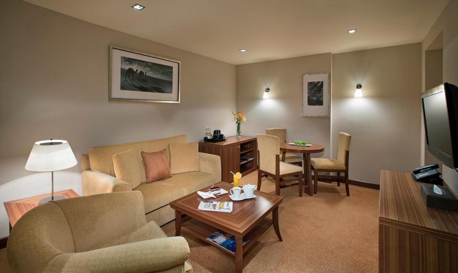 Hotel Seasons Al Hamra 4*