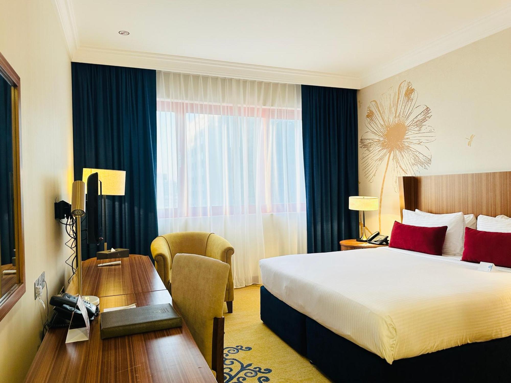 Seasons Al Hamra Hotel Abu Dhabi