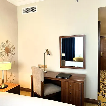 City Seasons Al Hamra Hotel Abu Dhabi Exterior photo