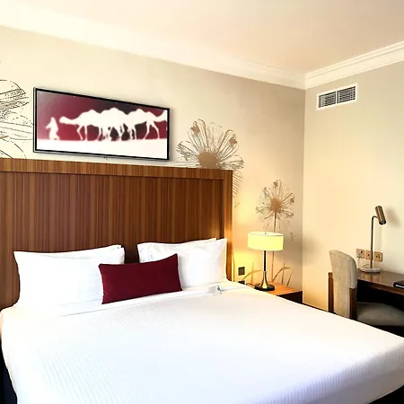 City Seasons Al Hamra Hotel Abu Dhabi Exterior photo
