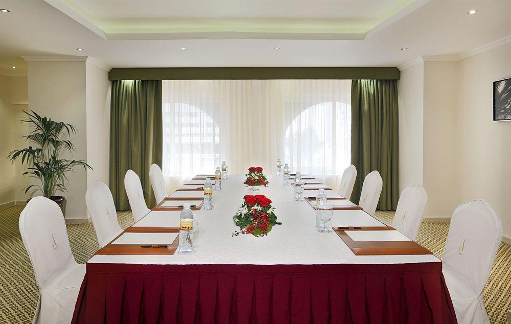 Hotel Seasons Al Hamra 4*
